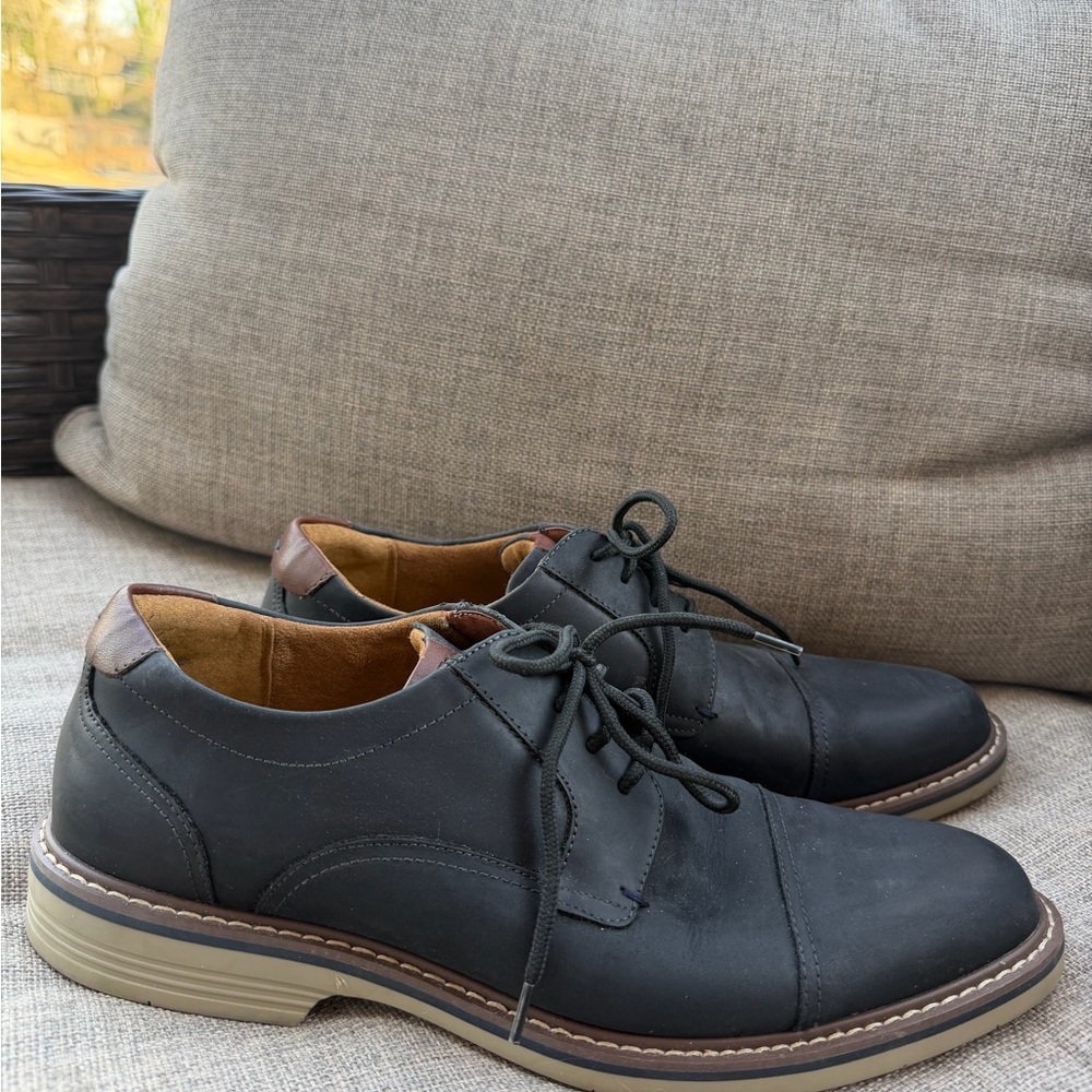 Florshiem Norwalk Cap Toe Oxfords Men's Black Leather Shoes Size 10